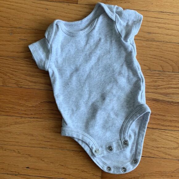 3 Piece Gender Neutral Newborn Bodysuits - Picture 4 of 7